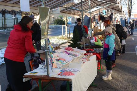 Božični sejem in obisk treh dobrih mož 08 Foto Ljubo Vukelič